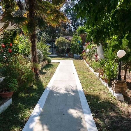 Yiannis Apartments Agios Georgios Pagoi Corfu アギオス・ゲオルギオス・パゴン エクステリア 写真