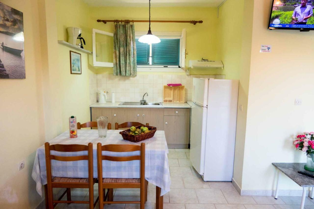Yiannis Apartments Agios Georgios Pagoi Corfu アギオス・ゲオルギオス・パゴン エクステリア 写真
