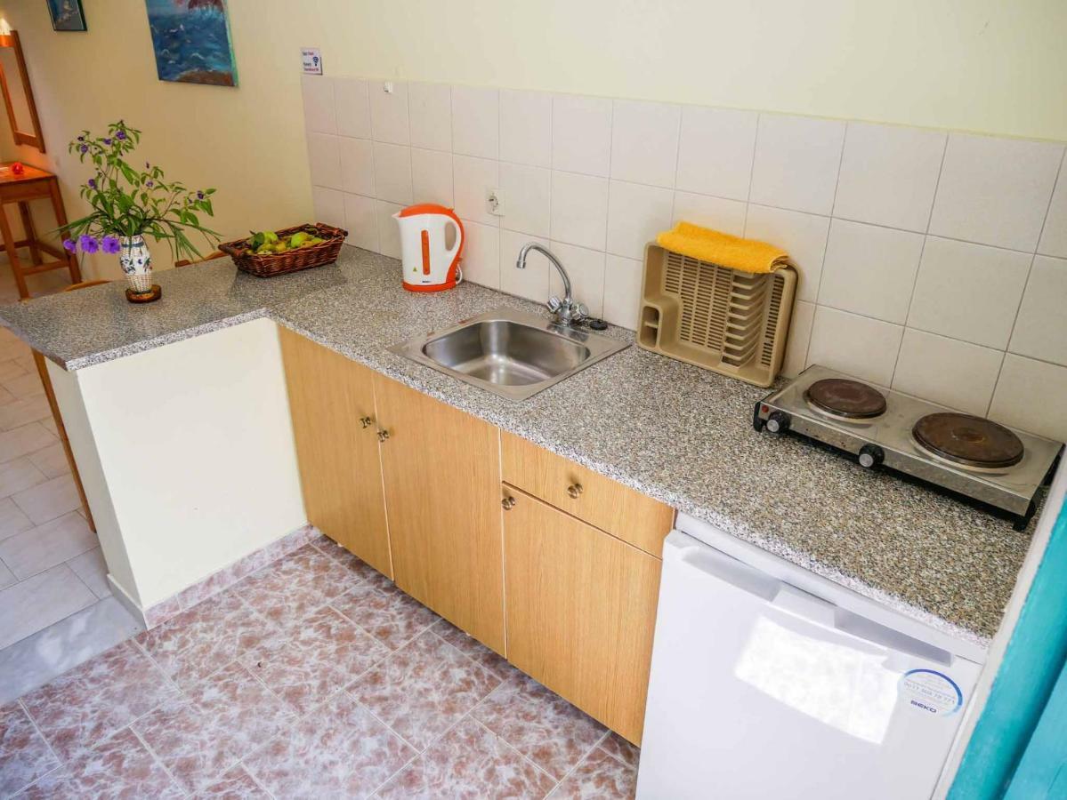 Yiannis Apartments Agios Georgios Pagoi Corfu アギオス・ゲオルギオス・パゴン エクステリア 写真