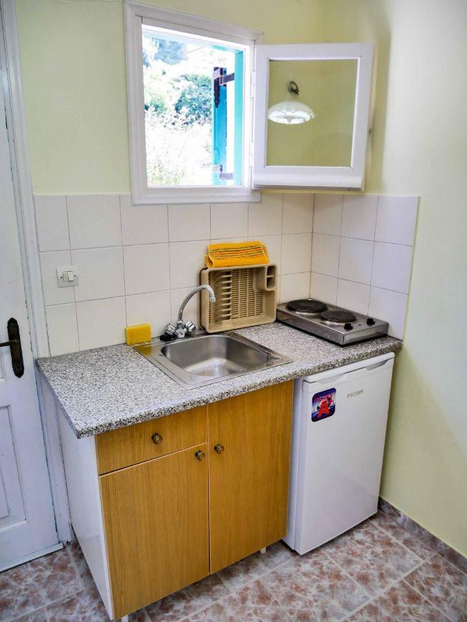 Yiannis Apartments Agios Georgios Pagoi Corfu アギオス・ゲオルギオス・パゴン エクステリア 写真