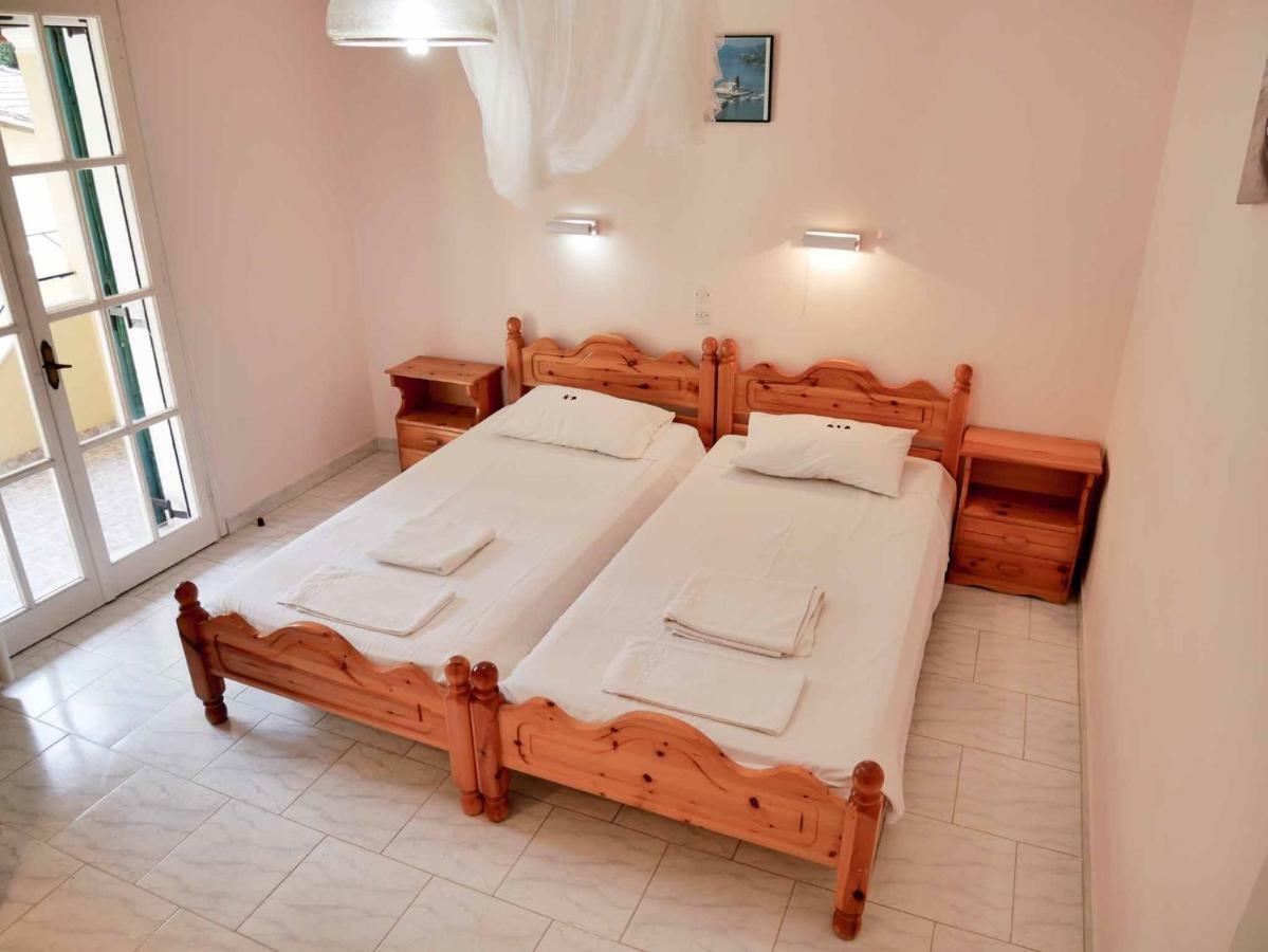 Yiannis Apartments Agios Georgios Pagoi Corfu アギオス・ゲオルギオス・パゴン エクステリア 写真