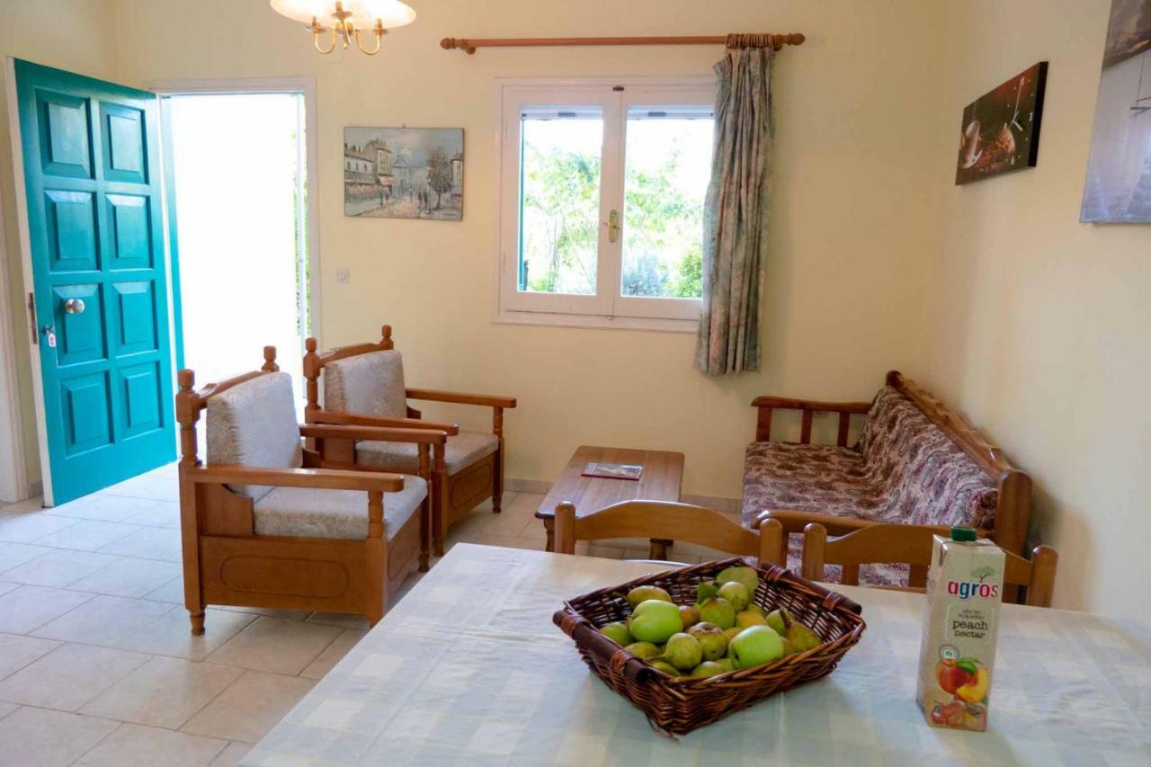 Yiannis Apartments Agios Georgios Pagoi Corfu アギオス・ゲオルギオス・パゴン エクステリア 写真