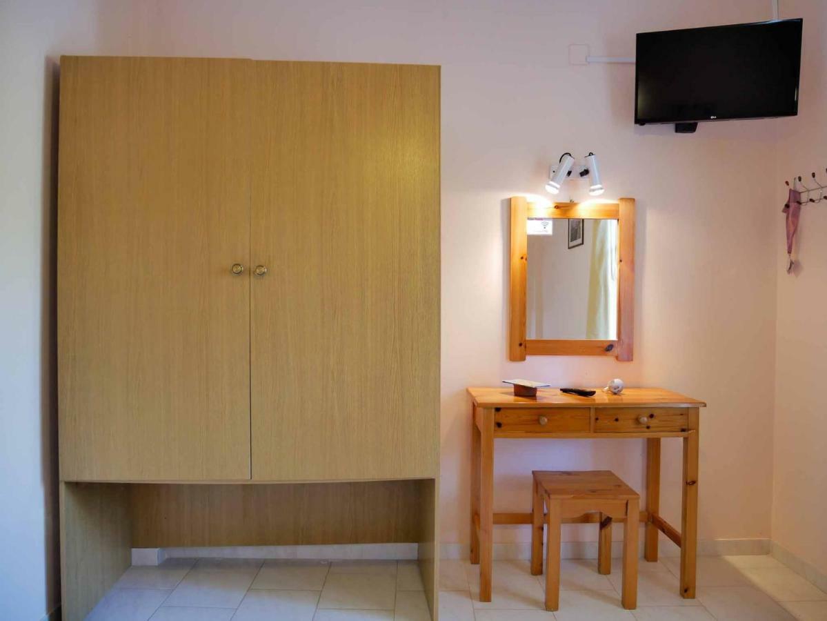 Yiannis Apartments Agios Georgios Pagoi Corfu アギオス・ゲオルギオス・パゴン エクステリア 写真