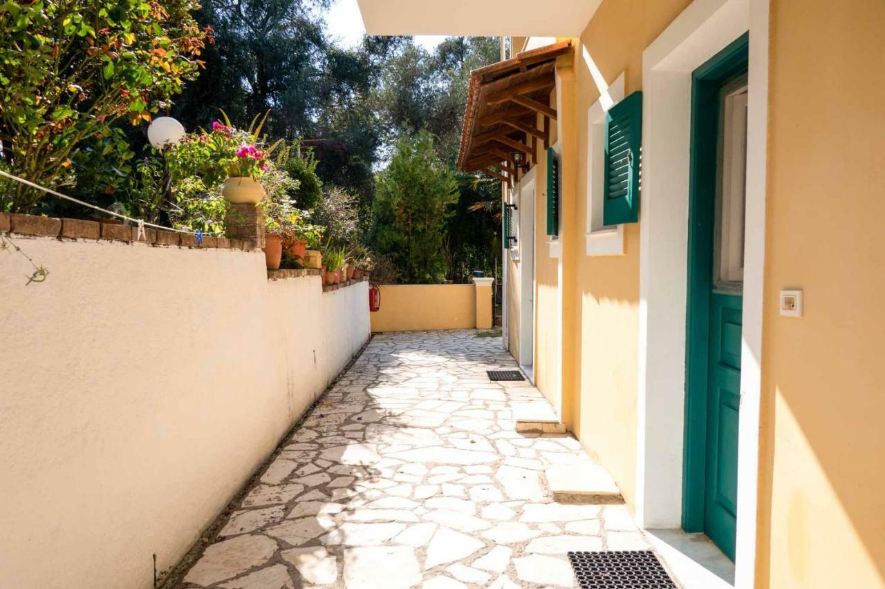 Yiannis Apartments Agios Georgios Pagoi Corfu アギオス・ゲオルギオス・パゴン エクステリア 写真